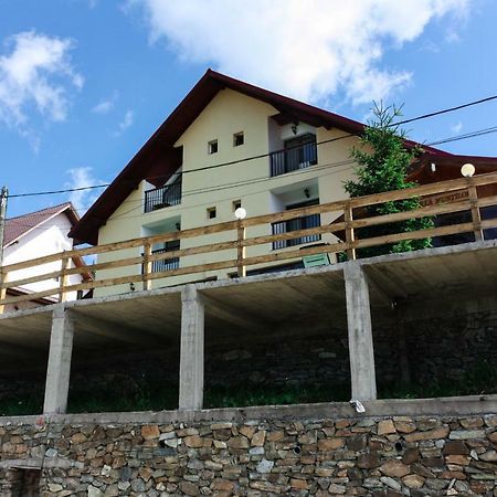 Perla Muntilor Hotel Ranca Bagian luar foto